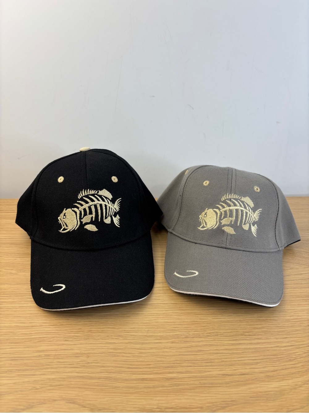 Fishing Fish Skeleton Embroidered Baseball Cap - Black / Gray 58 cm Like New!
